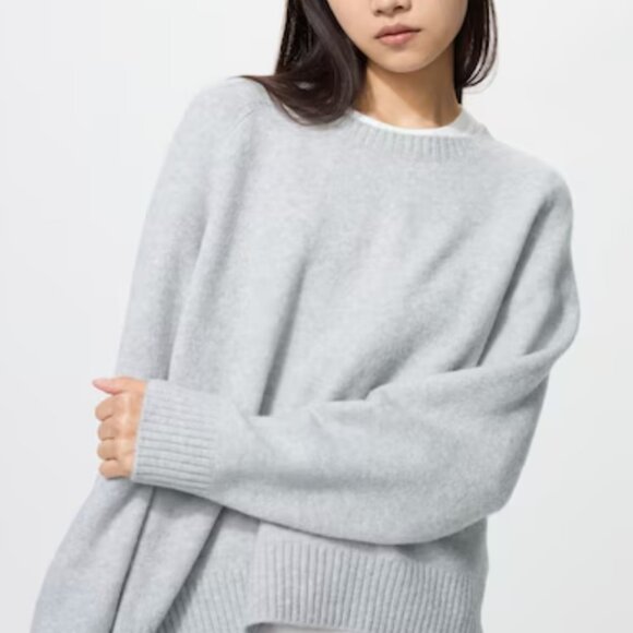 NWT Uniqlo Light Gray Souffle Yarn Sweater (M) - Picture 1 of 3